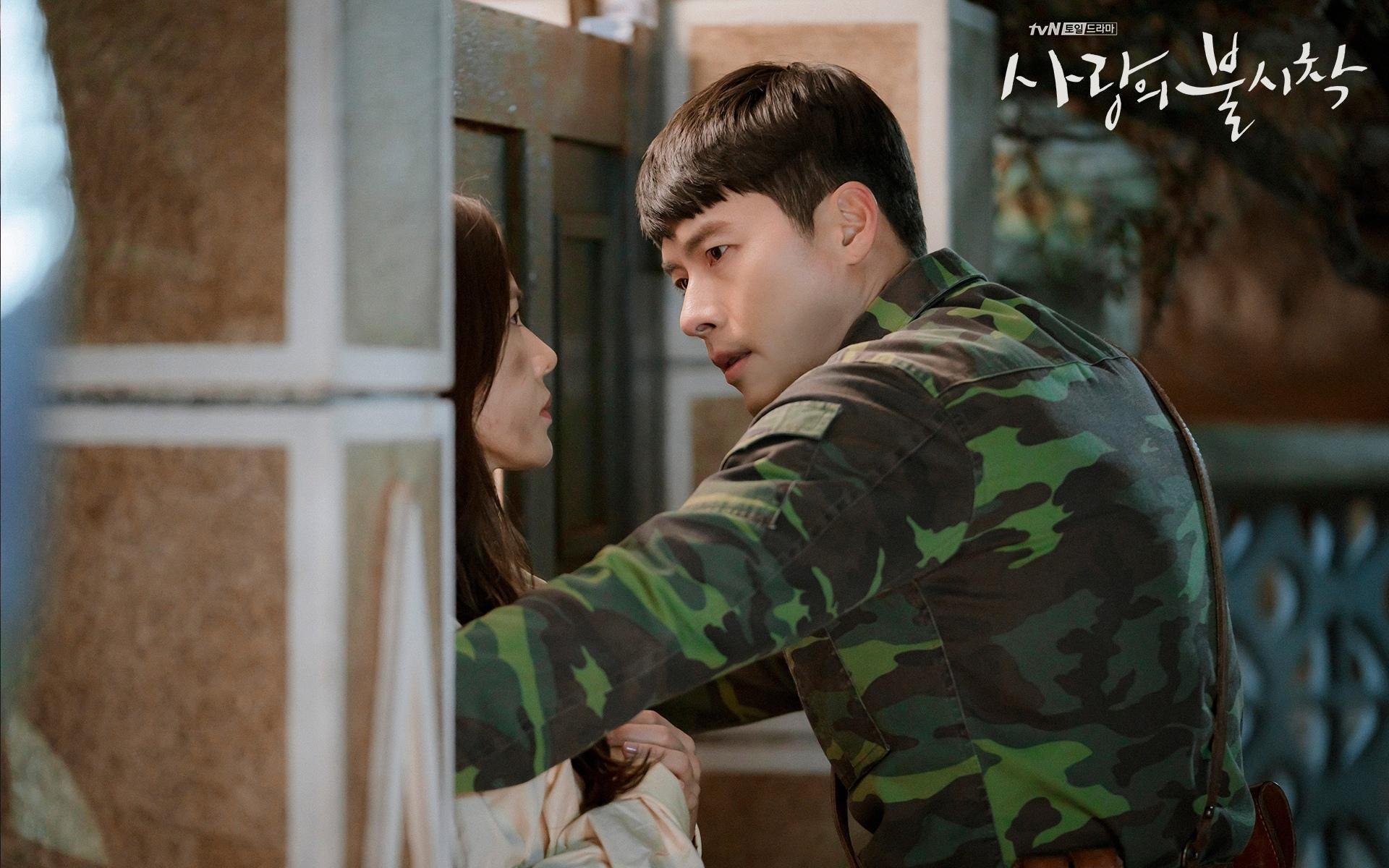 B体育中国官方平台-国足启用无人机战术分析设备，无人机跟踪航拍足球