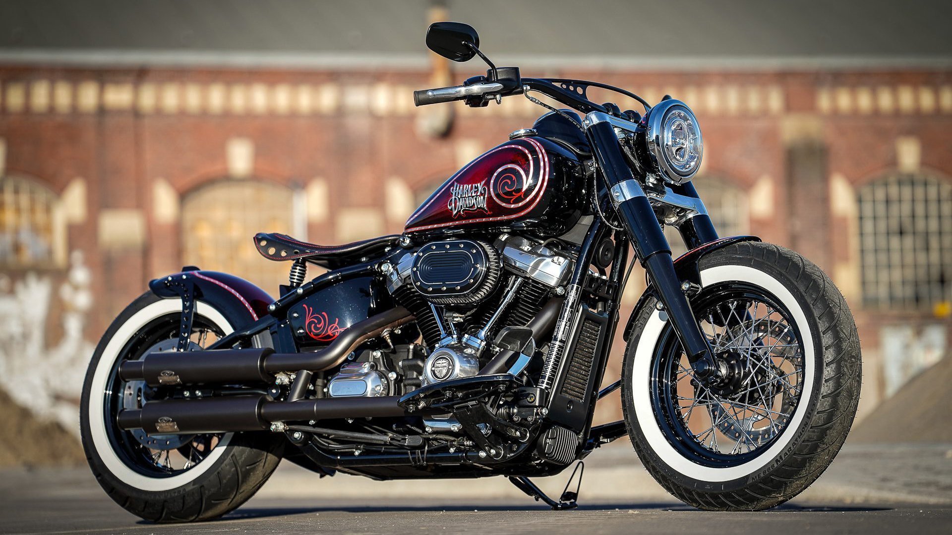 国足启用无人机战术分析设备,无人机跟踪航拍足球