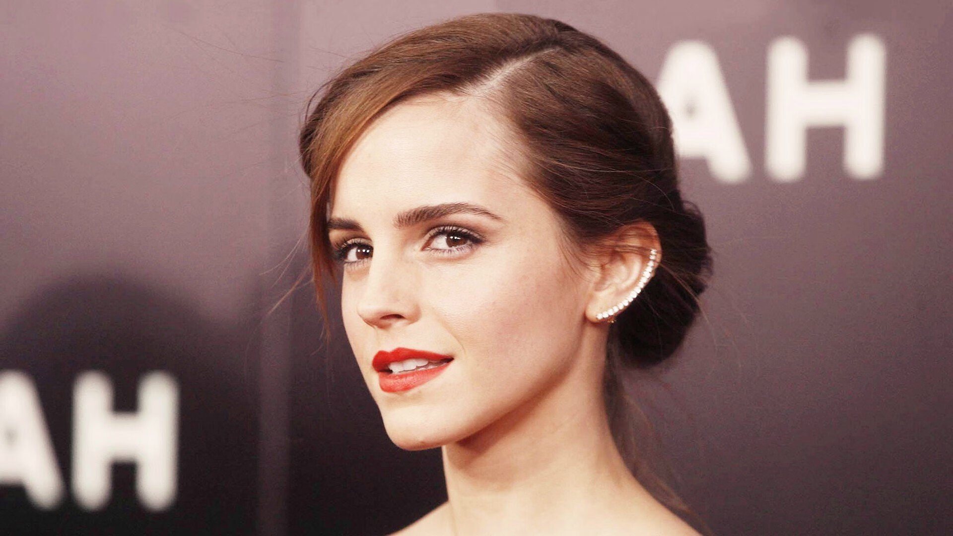 赛季末将迎来巴萨对皇马的巅峰对决，巴萨对皇马最精彩的一场比赛