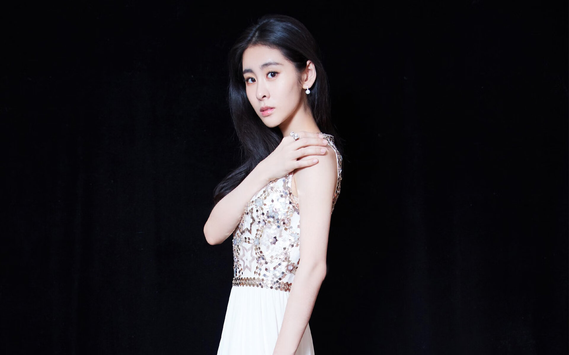 赛季末将迎来巴萨对皇马的巅峰对决，巴萨对皇马最精彩的一场比赛