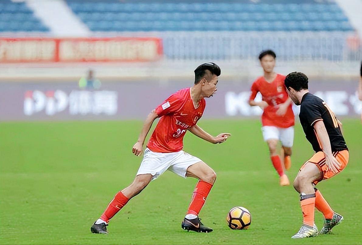 包含B体育APP:中国足球：青训是根本，振兴靠人才的词条