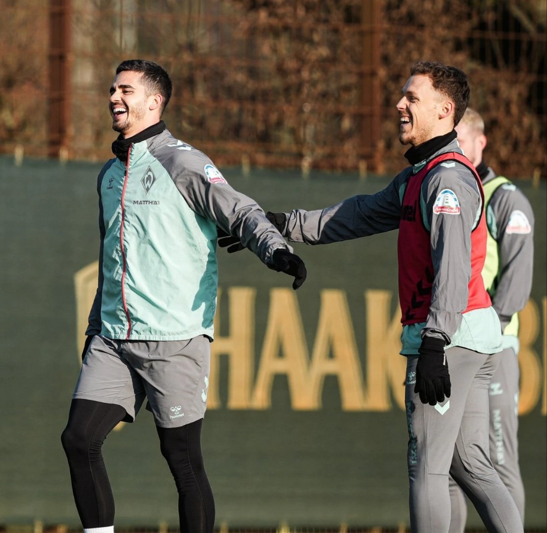 包含b体育下载:德甲的战术创新案例:如何应对新挑战的词条 包含b体育下载:德甲的战术创新案例:如何应对新挑战的词条